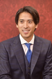 アナウンサー　濱田 隼平さん