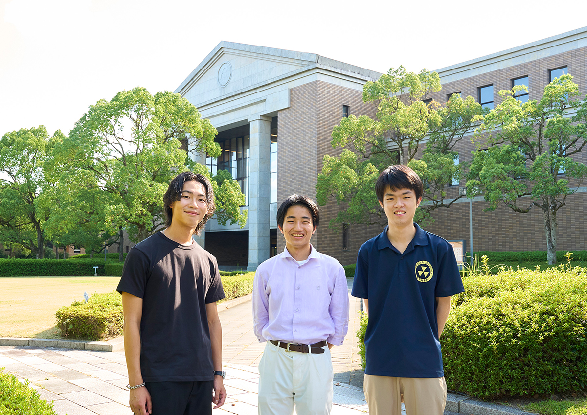 campus_2310 campus_2310_library.jpg (41855)