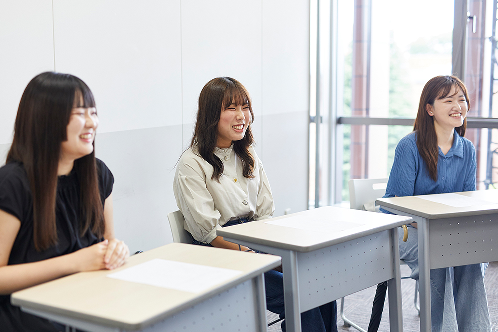 discover2308_students_01