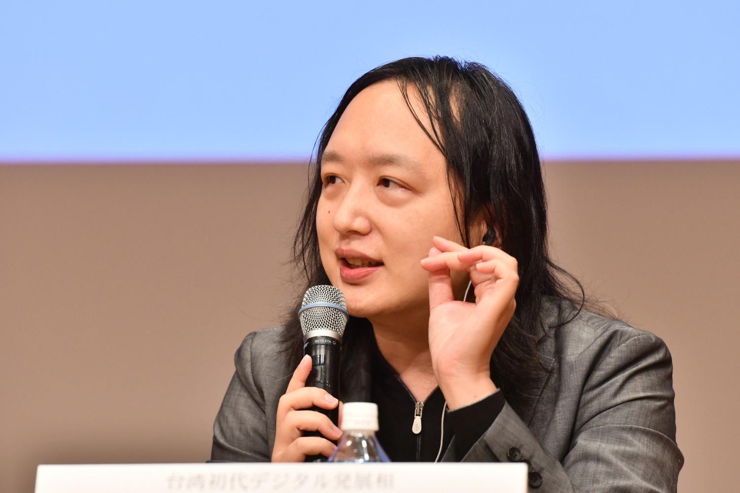 150th記念シンポジウム_オードリータン_オードリー.jpg     (120472)