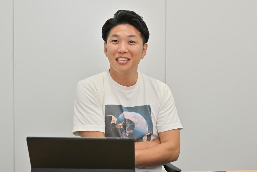 no159_世古さん_本文トップ.jpg     (111417)
